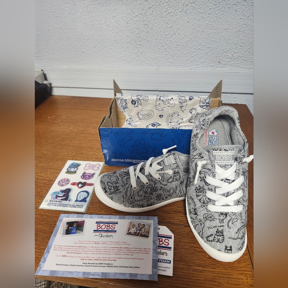 Bobs By Sketchers Womens Size 7 Gray Kitty Sneakers